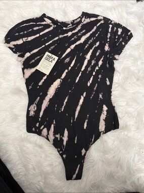 Pam & Gela Black with Blush Tie-Dye Kids One-Piece Bodysuit Medium